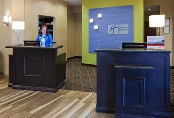 Holiday Inn Express & Suites Fort Dodge, An Ihg Hotel