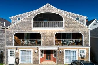 Apartamento Lincolnville Studio With Ocean-view Balcony!