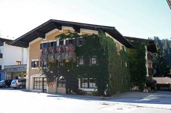 Hostal Haus Lukas