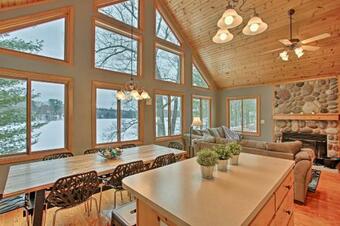 Cozy Waterfront Fife Lake Cottage With Dock And Kayaks!