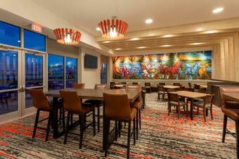Running Aces Hotel