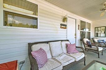 Apartamento Waterfront Lake Ozark Condo With Balcony And Pool
