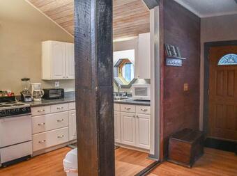 Lodge Brook Road Cabin