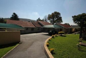 Cosy Private Self Catering Apartment For 2 People - The Munday