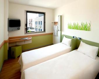 Hostal Ibis Budget Lleida