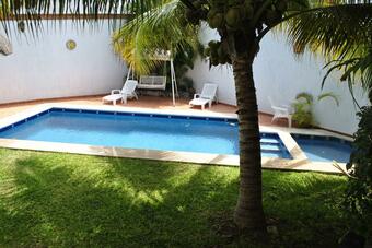 Hotel El Mariachi Cancun H B