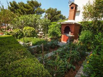Hostal Villa Neda