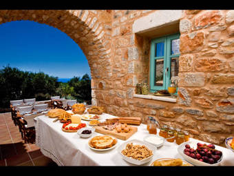 Aparthotel Arapakis Historic Castle