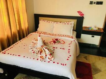 Hotel Suite Sadaf