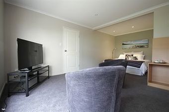 The Edgewater Bed & Breakfast