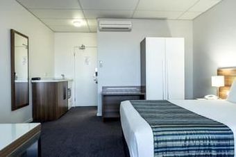 Ocean Centre Hotel