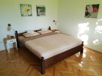 Apartment Alemina 10 Mins Away From Center