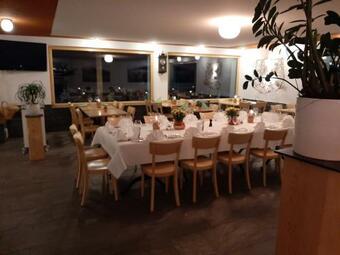 Hotel Avers