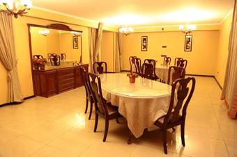 Salem On Tulebaeva Street Hotel