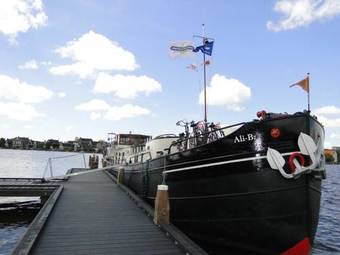 Hotelschip 'ali-b2'