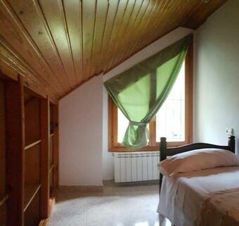 Apartamento �tico-duplex Basa La Mora