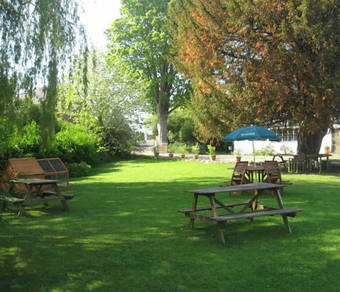 Bed & Breakfast Walford Court