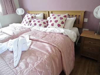 Tor Farm Lodge
