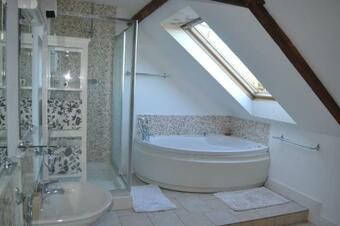 Mishells House,