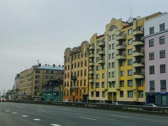 Riverside Promenade Apartment S
