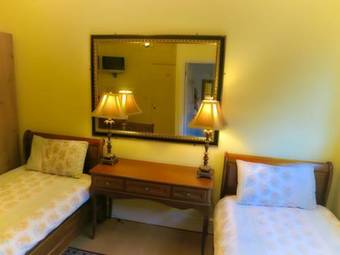 Hostal Godalming Hotel