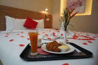 Hotel Astral