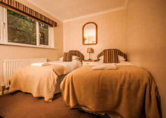 The Manor Hotel