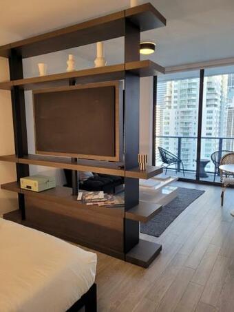 Apartamento Lovely Condo Studio Unit With Roof Top Pool And 24/7 Gym