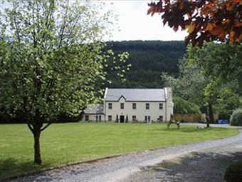 Bed & Breakfast Glangwili Mansion