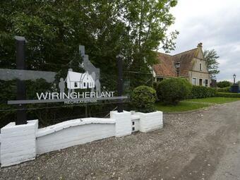 Lush Villa With Jacuzzi, Private Fenced Garden In Hippolytushoef