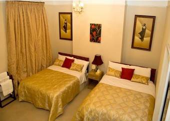 Hostal No 7 Priory Guest House