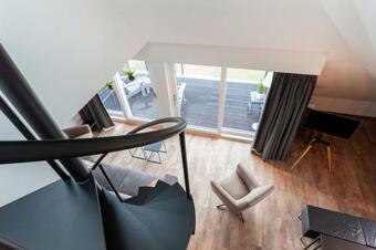 Apartamento Bovenappartement Paviljoenwei 12, Offingawier