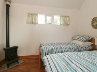 Wreath Green Annexe