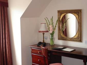 Salisbury House Hotel
