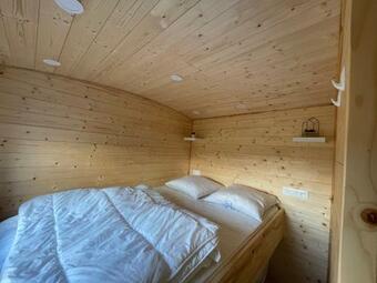 Chez Celia, Roulotte En Champagne