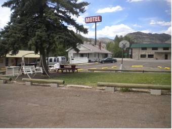 Riverside Motel