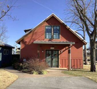 Grand Life Cottage