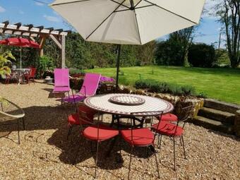 G�te Le Pin-la-garenne, 4 Pi�ces, 8 Personnes - Fr-1-497-158