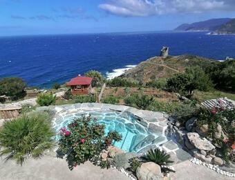 Maison De Charme Avec Piscine Et Jacuzzi