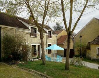 Charmante Maison � Recloses