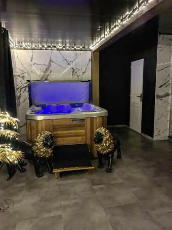 Apartamento Suite Romantique Jacuzzi Privatif Playroom