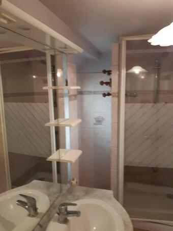 Petite Chaumi�re