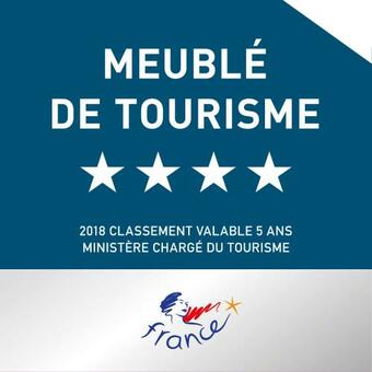 Maison D'h�tes Velaux Ecureuil Et Pin�de