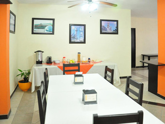 Hotel Mar�a Elena