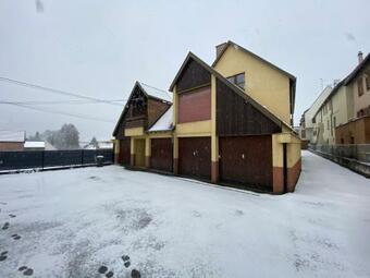 Hostal Grande Chambre Climatis�e Chez Xavier