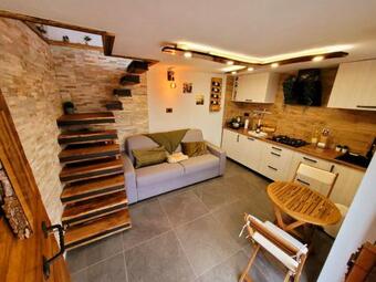 Apartamento Vineyard Cottage Son?ni Gri?