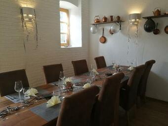 Hostal Penzion Stranny