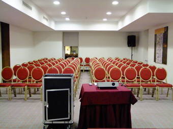 Skyna Hotel
