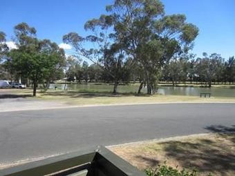 Lake Forbes Motel