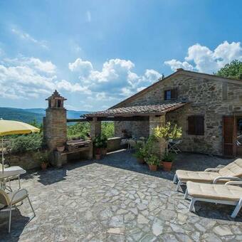 Villa Traditional Umbrian Farmhouse With Private Pool